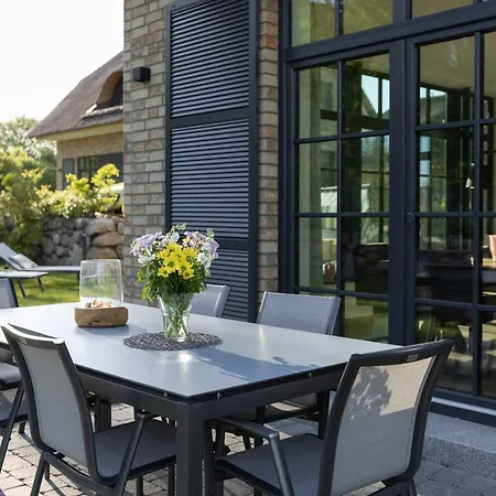 Reetdachhaus Seerose Holiday home Hohenkirchen (Nordwestmecklenburg)