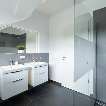 Reetdachhaus Seerose *