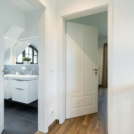 Reetdachhaus Seerose * Hohenkirchen (Nordwestmecklenburg)