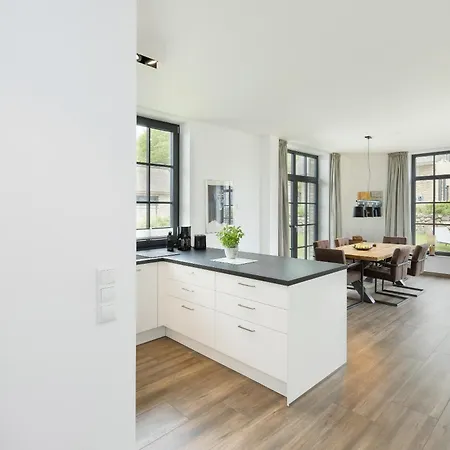 Reetdachhaus Seerose Hohenkirchen (Nordwestmecklenburg)