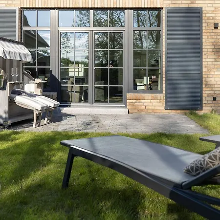 Reetdachhaus Seerose Сasa de vacaciones